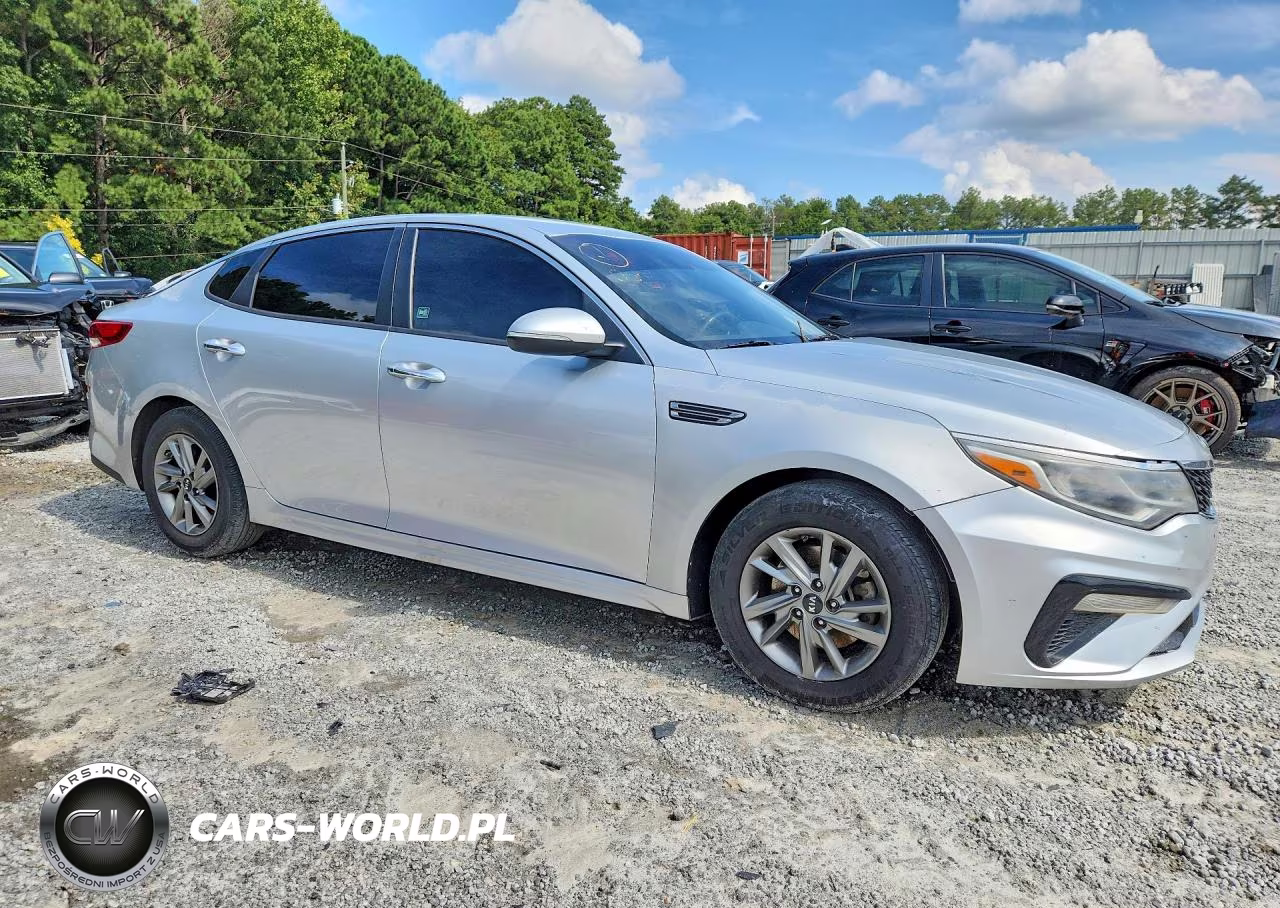 2019 Kia Optima Lx VIN:5XXGT4L31KG294545 - 4