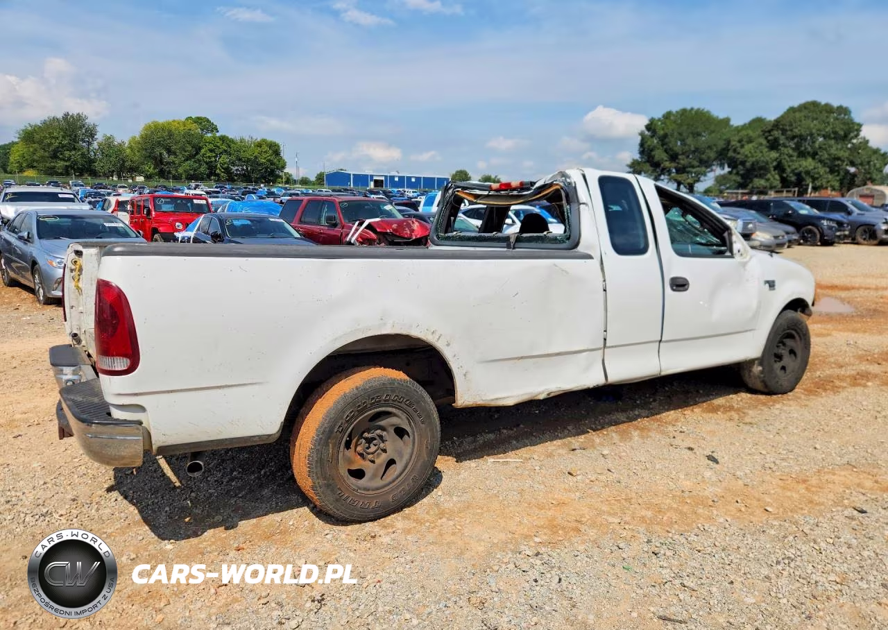 2004 Ford F-150 Heritage Classic VIN:2FTRX17W34CA39053 - 3