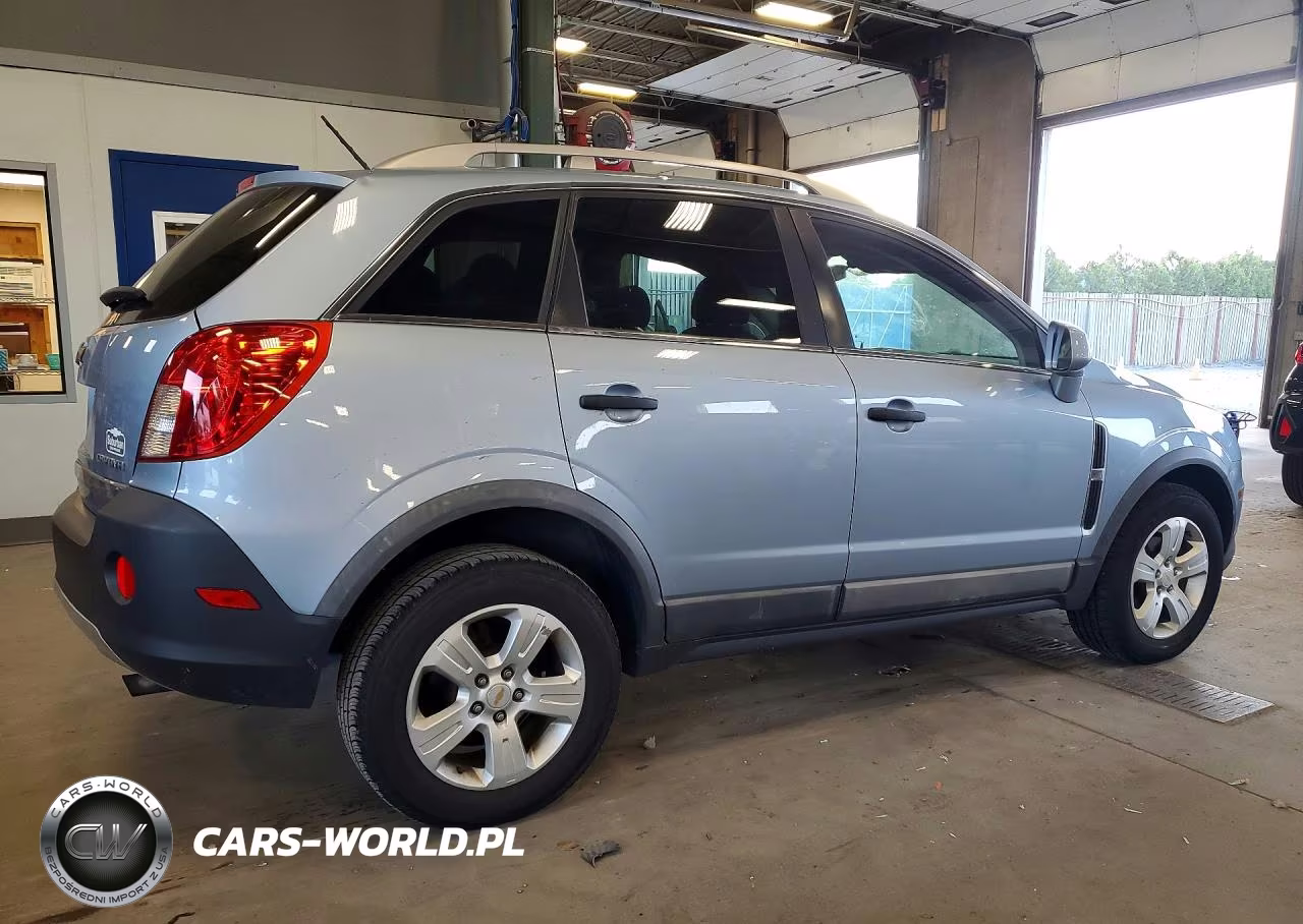 2013 Chevrolet Captiva Ls VIN:3GNAL1EK3DS614817 - 3