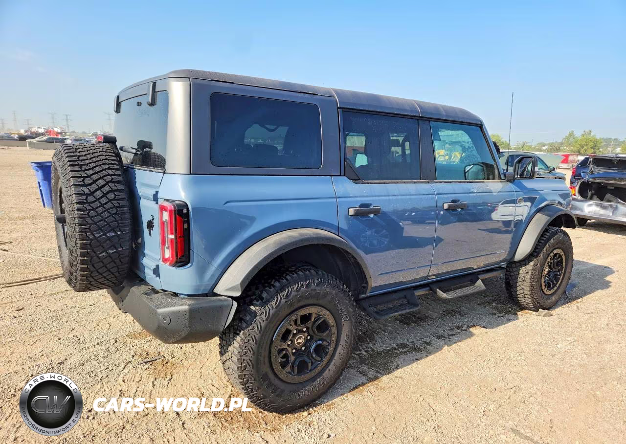 2024 Ford Bronco Wildtrak VIN:1FMEE2BP4RLA37069 - 3
