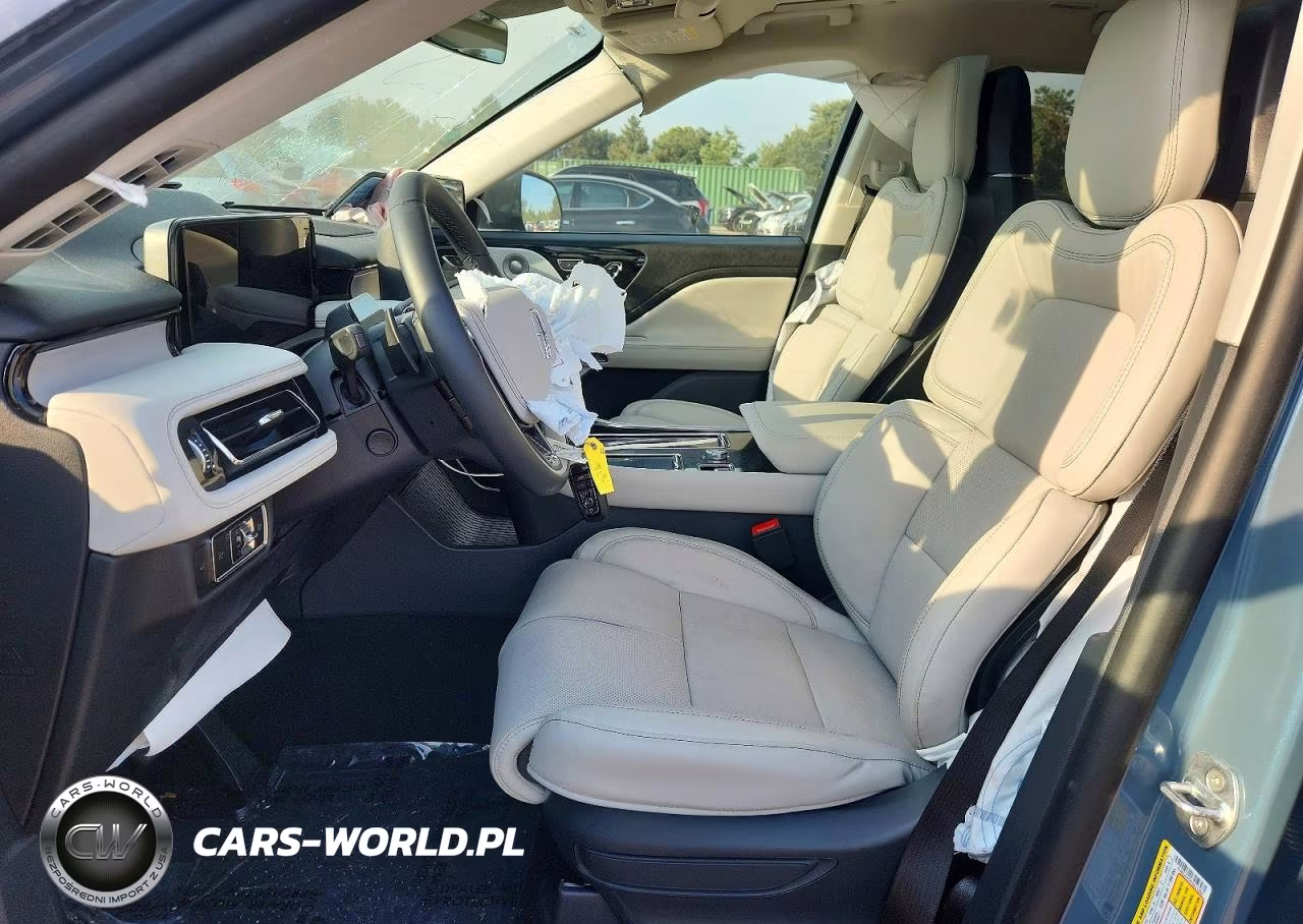 2026 Lincoln Aviator Reserve VIN:5LM5J7XC6TGL11092 - 7