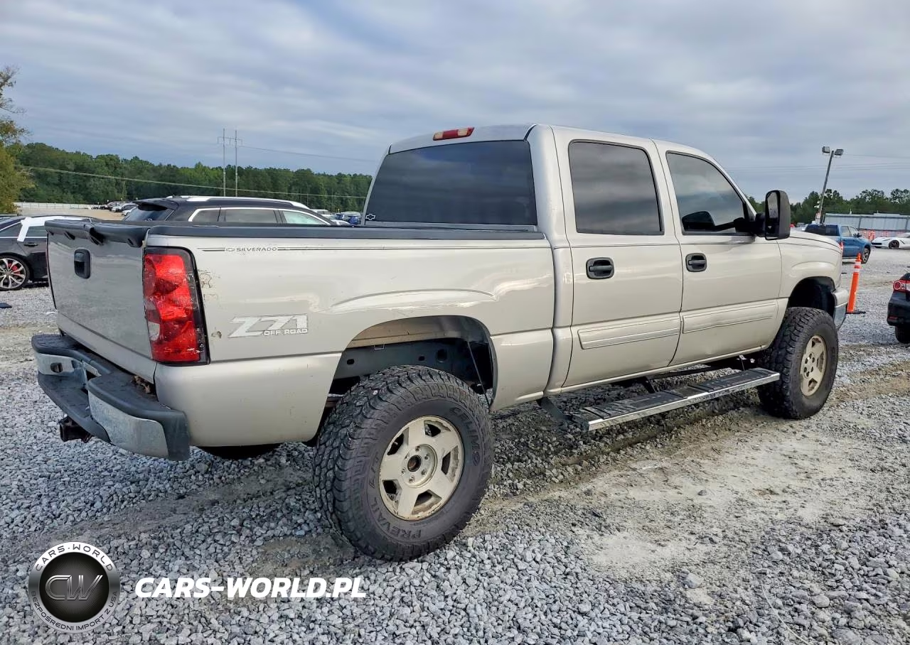 2006 Chevrolet Silverado K1500 VIN:2GCEK13T161166536 - 3