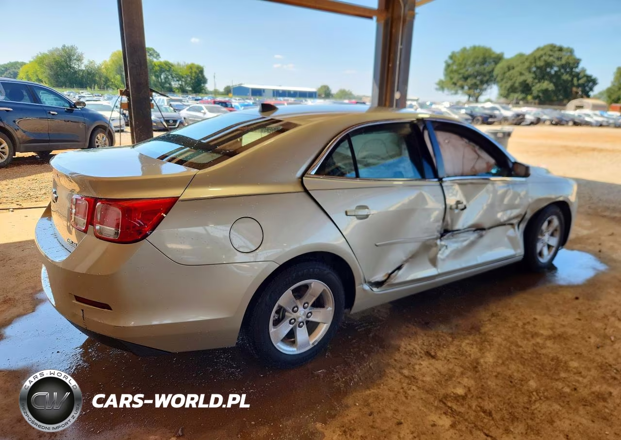 2013 Chevrolet Malibu Ls VIN:1G11B5SA7DF310580 - 3