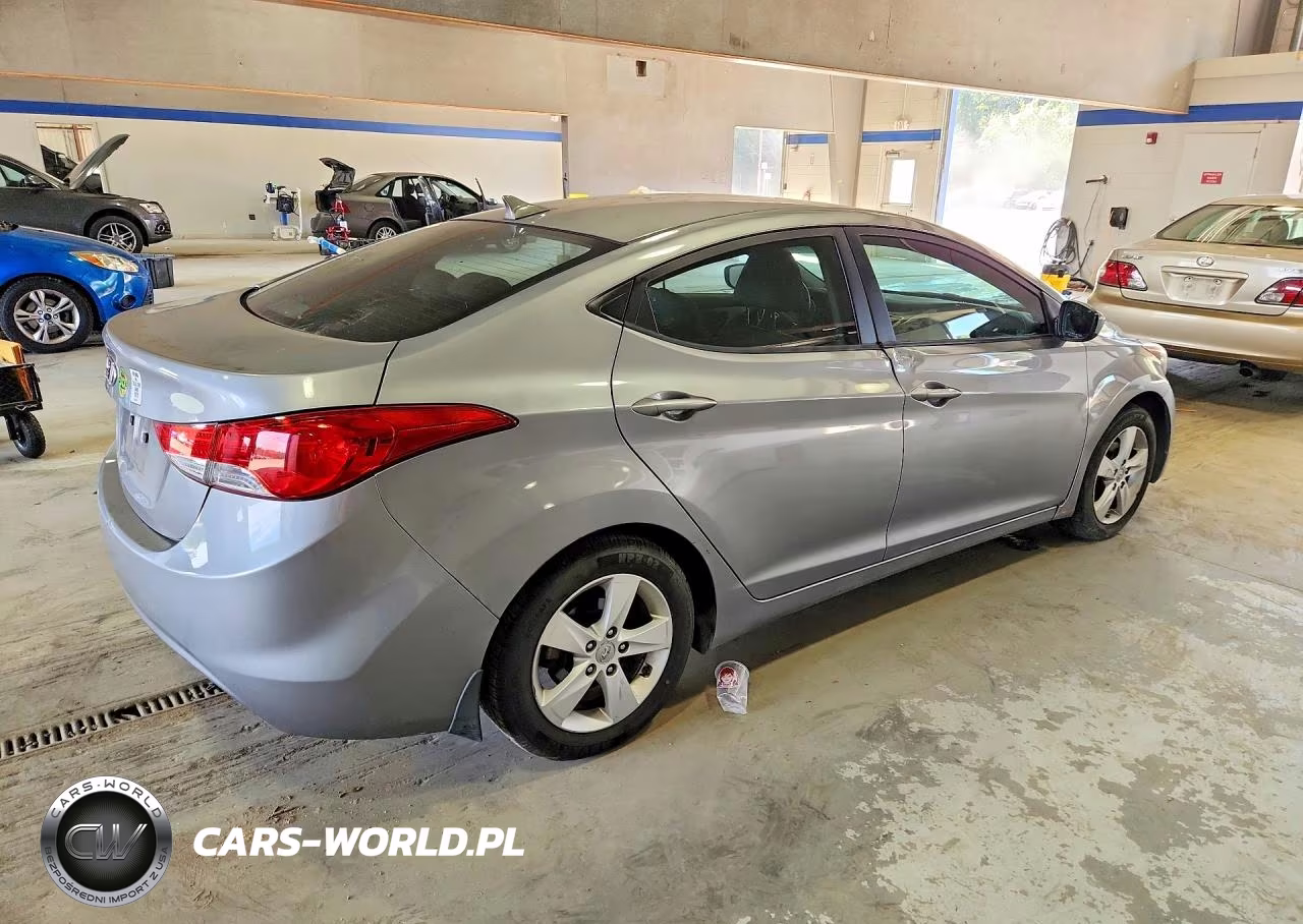 2012 Hyundai Elantra Gls VIN:KMHDH4AE8CU413109 - 3