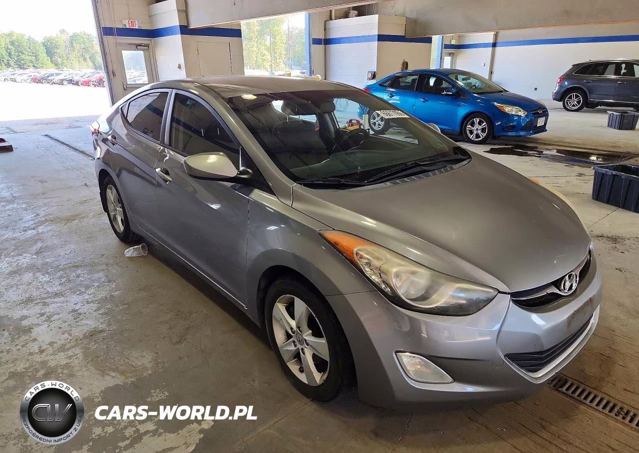 2012 Hyundai Elantra Gls VIN:KMHDH4AE8CU413109 - 4