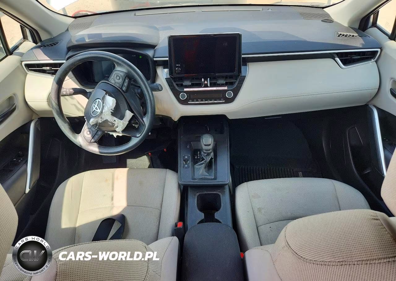 2026 Toyota Corolla Cross L VIN:7MUAAAAG7TV182466 - 10