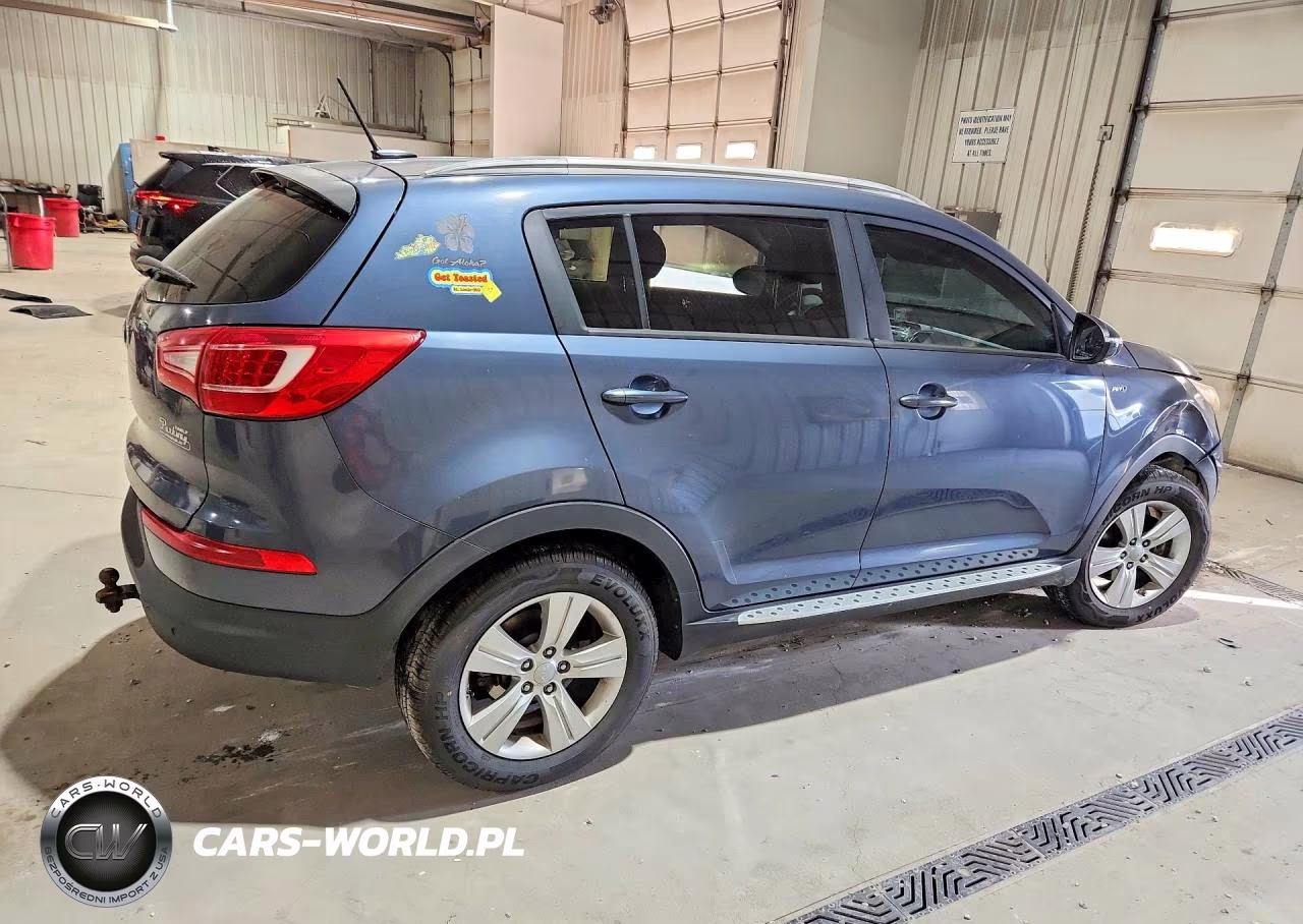 2013 Kia Sportage Lx VIN:KNDPBCA25D7367077 - 3