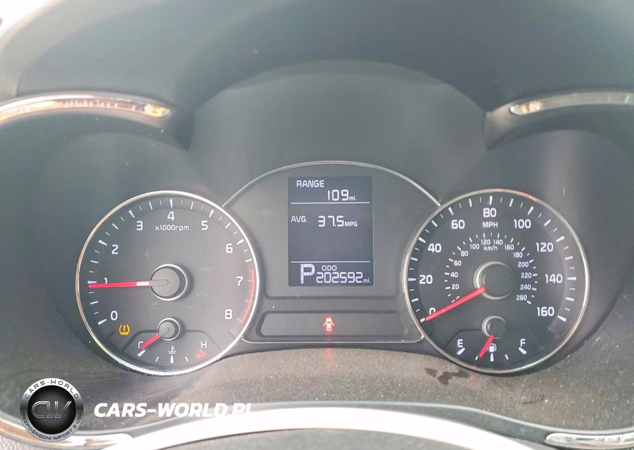 KIA FORTE VIN:KNAFK4A67E5248526 - 9