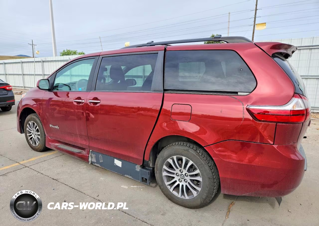 2018 Toyota Sienna Xle 8-Passenger VIN:5TDYZ3DC8JS917314 - 2