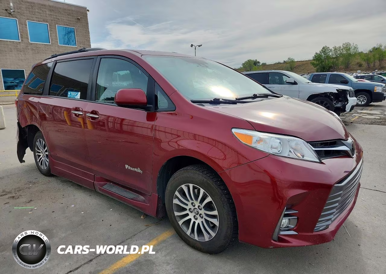 2018 Toyota Sienna Xle 8-Passenger VIN:5TDYZ3DC8JS917314 - 4
