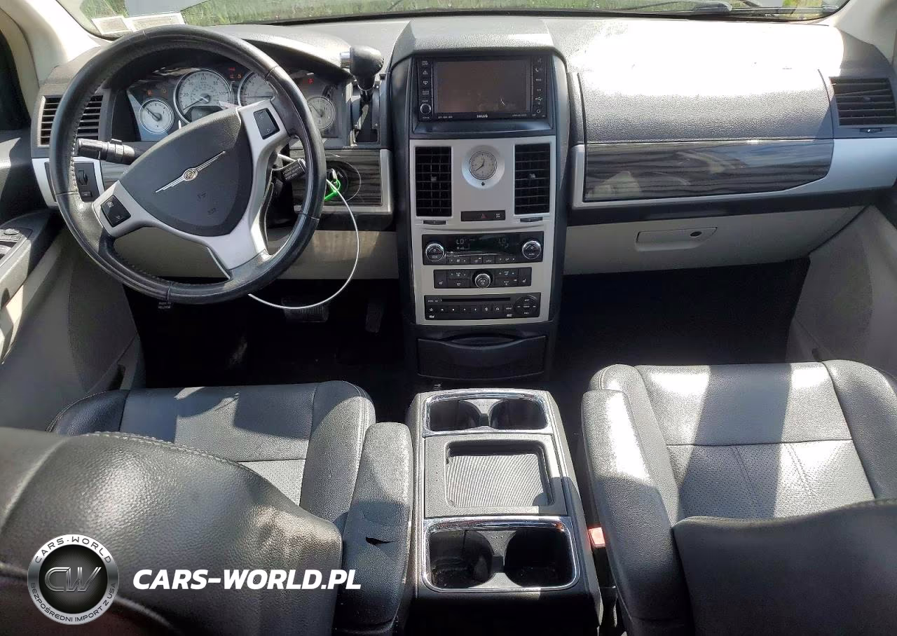 2010 Chrysler Town & Country Touring VIN:2A4RR5D10AR299181 - 8