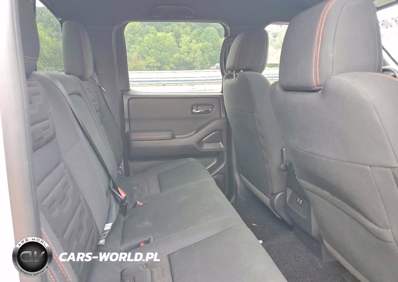 2024 Nissan Frontier Pro-4X VIN:1N6ED1EK1RN614188 - 10