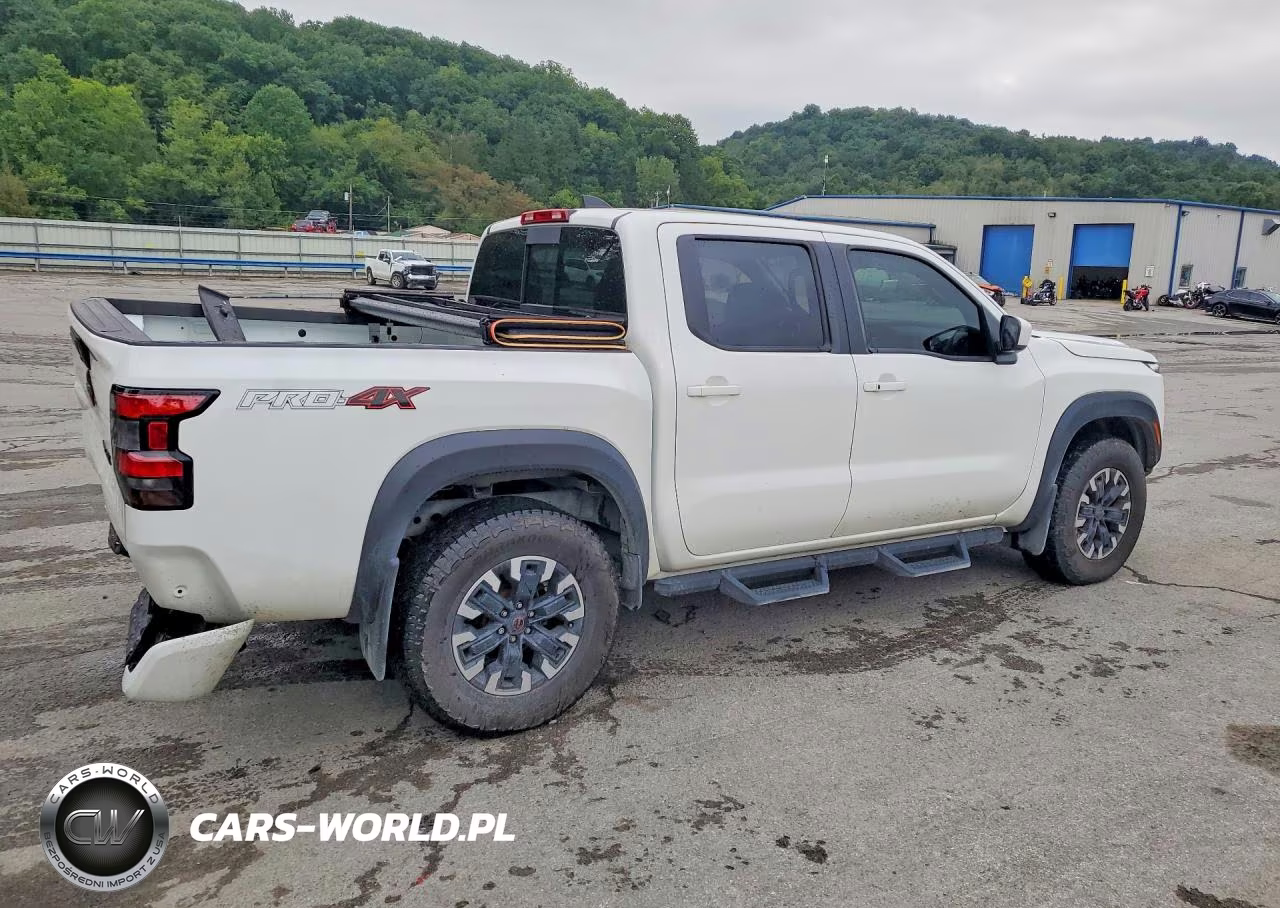 2024 Nissan Frontier Pro-4X VIN:1N6ED1EK1RN614188 - 3