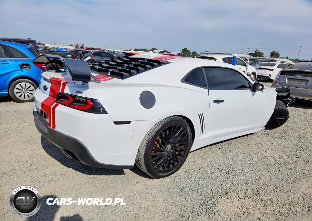 2015 Chevrolet Camaro Lt VIN:2G1FF1E35F9168855 - 3