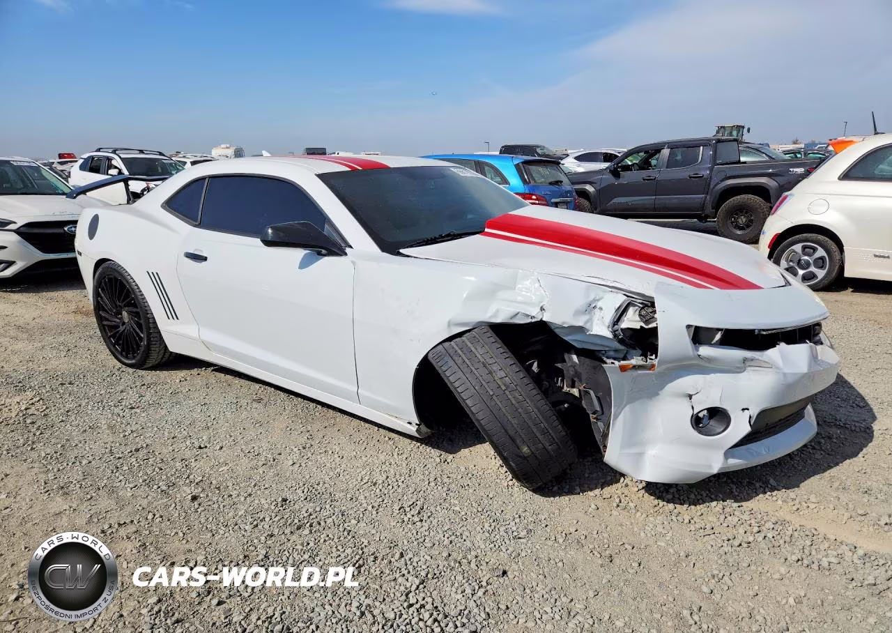 2015 Chevrolet Camaro Lt VIN:2G1FF1E35F9168855 - 4