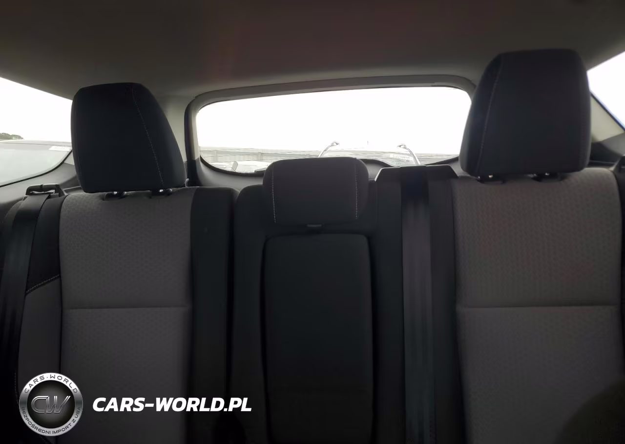 2018 Ford Escape Se VIN:1FMCU0GD5JUA79617 - 10