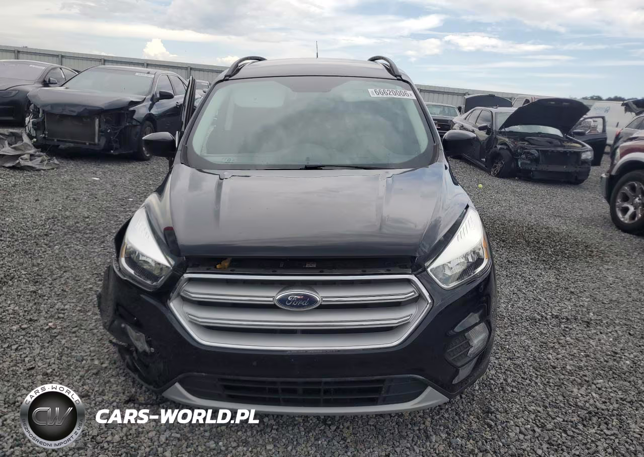 2018 Ford Escape Se VIN:1FMCU0GD5JUA79617 - 5