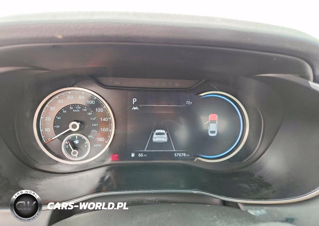 2023 Genesis G70 2.0T VIN:KMTG34TA7PU124403 - 9