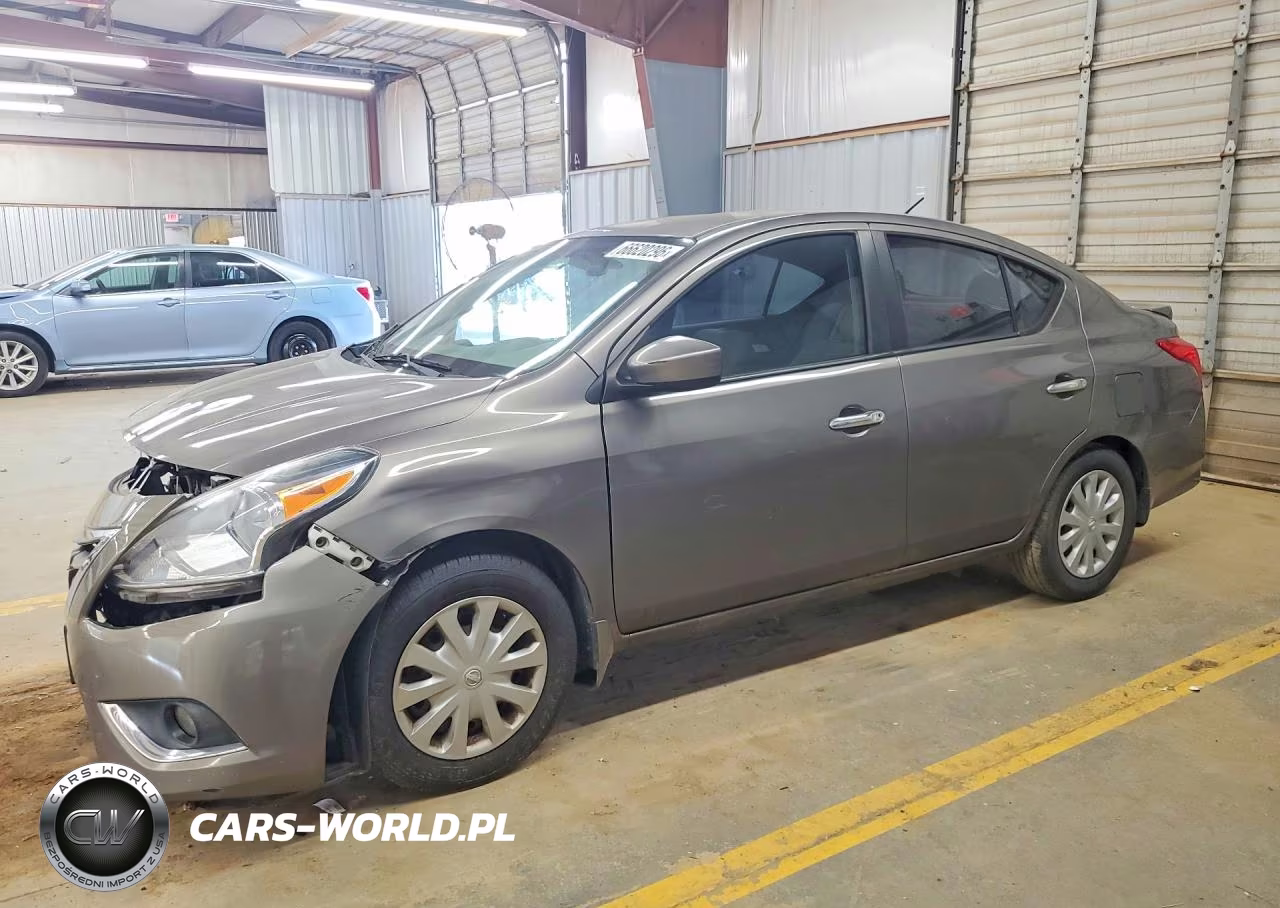 2015 Nissan Versa 1.6 Sv