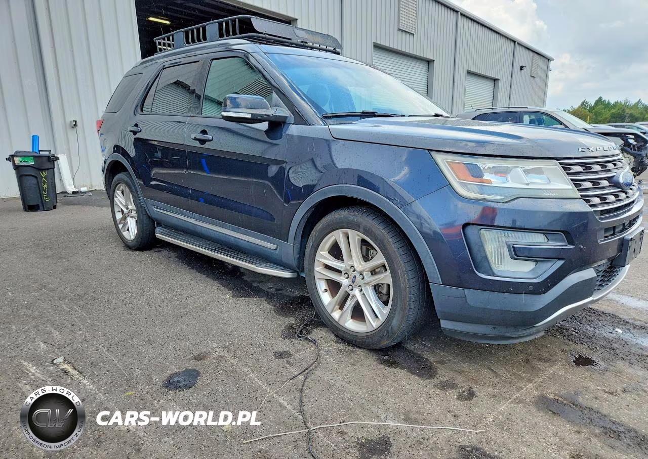 2017 Ford Explorer Xlt VIN:1FM5K7D82HGB37948 - 4