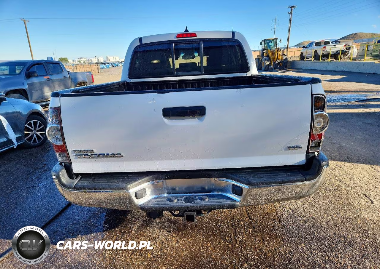 2015 Toyota Tacoma V6 VIN:3TMLU4EN1FM204342 - 6