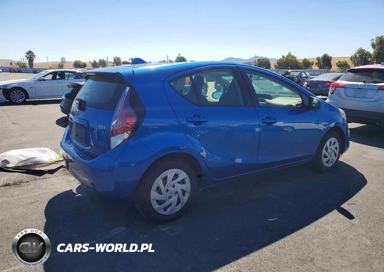 2016 Toyota Prius C One VIN:JTDKDTB34G1130499 - 3