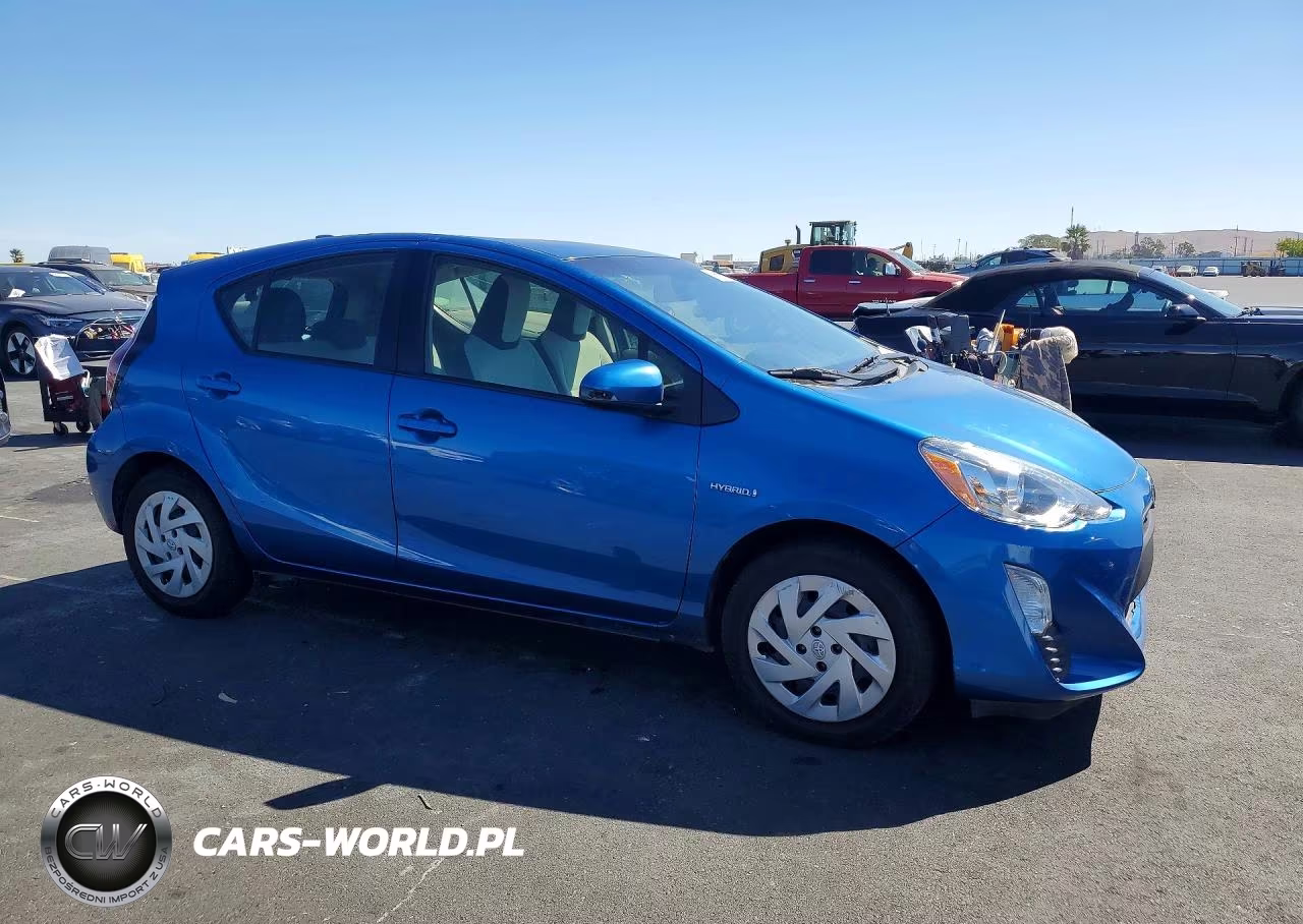 2016 Toyota Prius C One VIN:JTDKDTB34G1130499 - 4