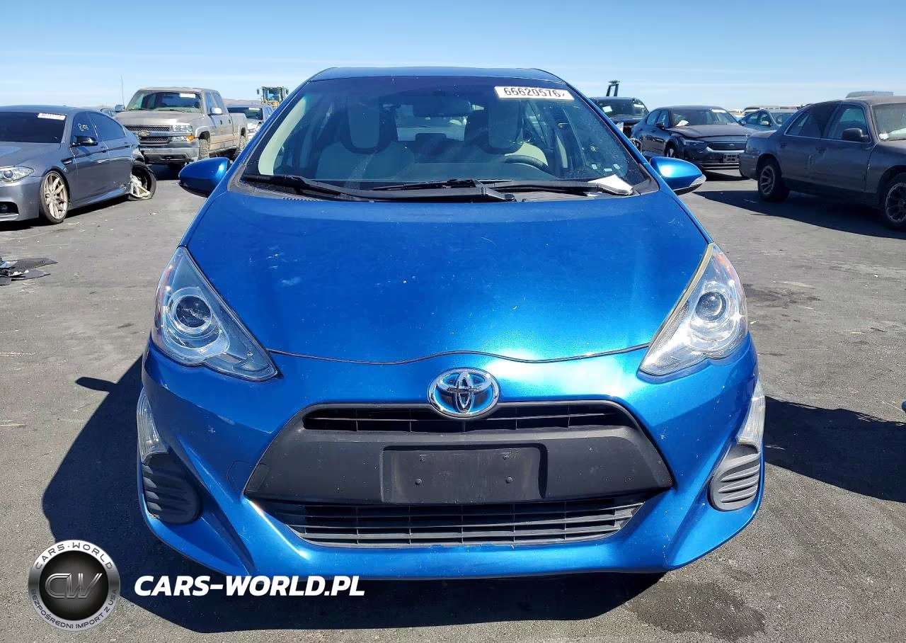 2016 Toyota Prius C One VIN:JTDKDTB34G1130499 - 5