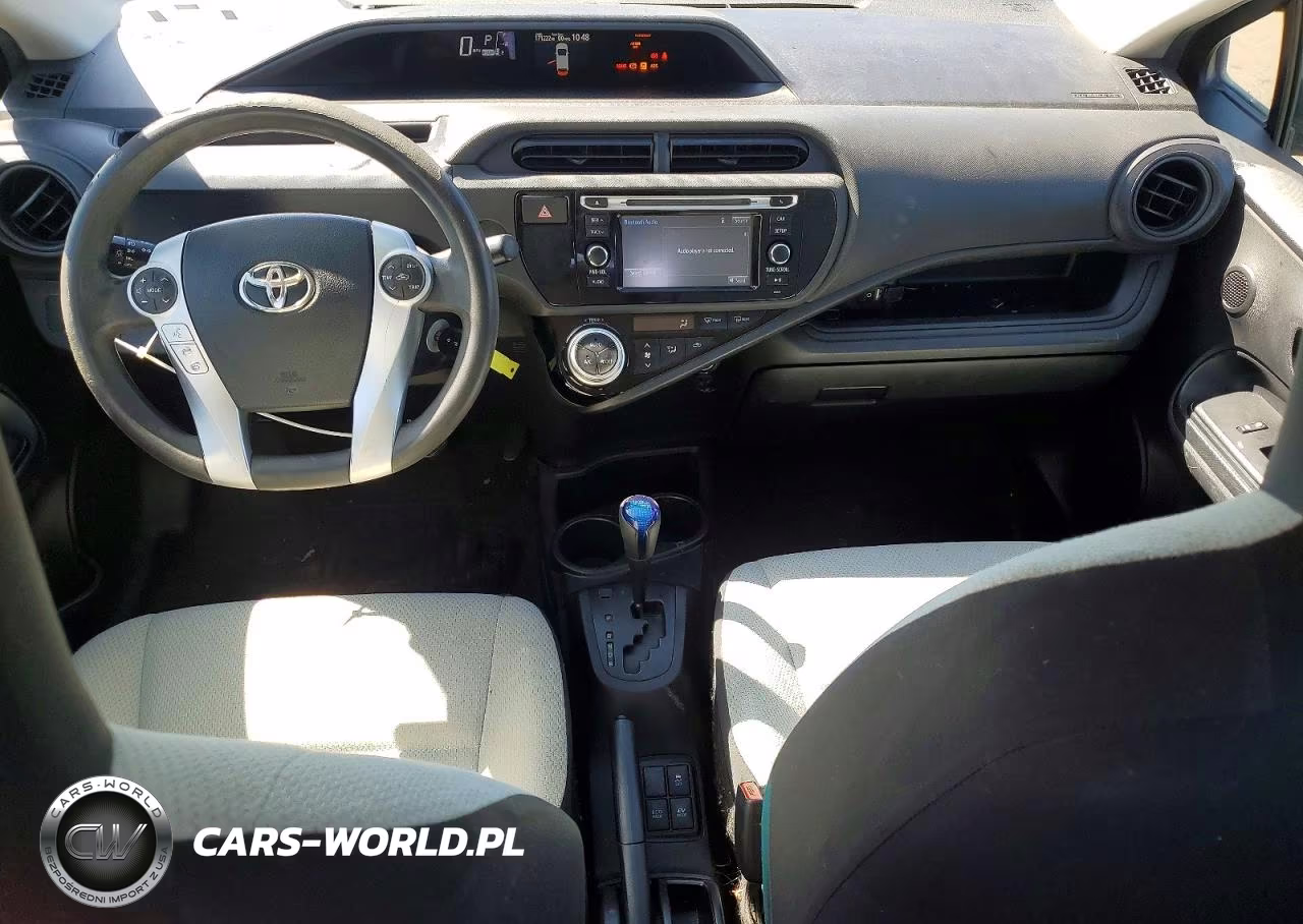 2016 Toyota Prius C One VIN:JTDKDTB34G1130499 - 8