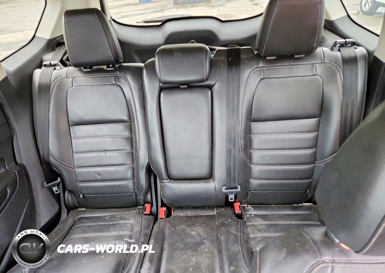 2017 Ford Escape Titanium VIN:1FMCU9J90HUE47611 - 10