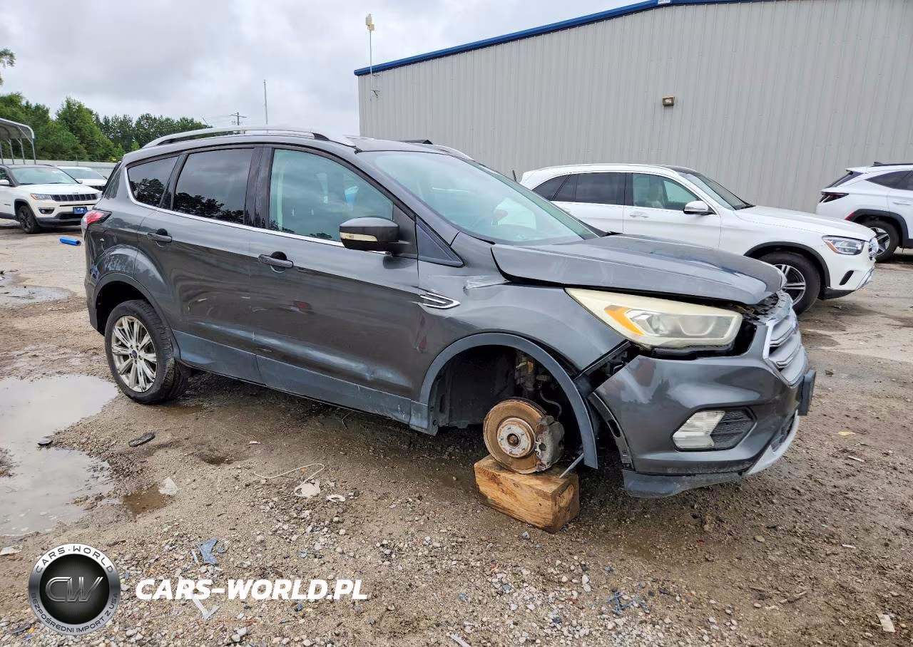 2017 Ford Escape Titanium VIN:1FMCU9J90HUE47611 - 4