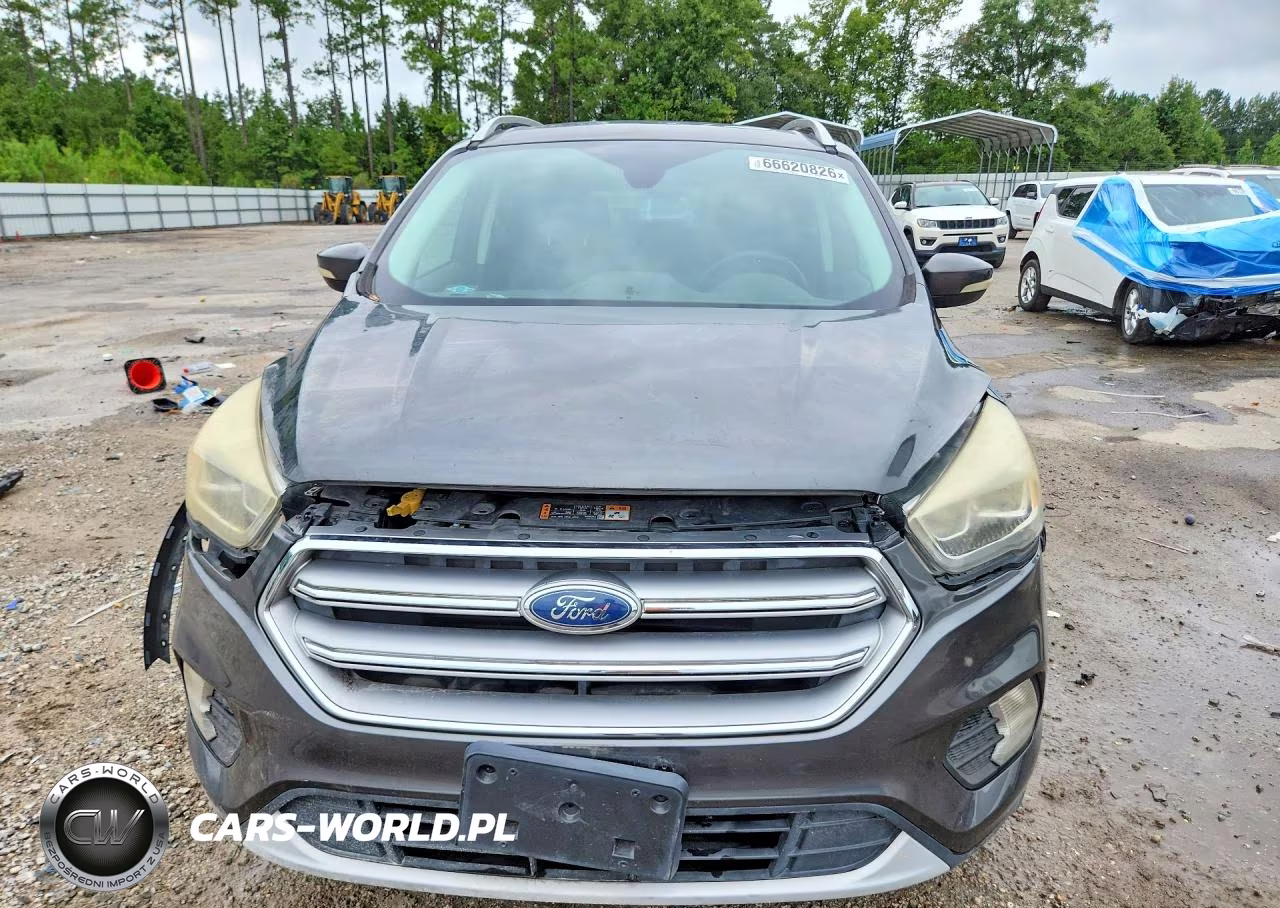 2017 Ford Escape Titanium VIN:1FMCU9J90HUE47611 - 5