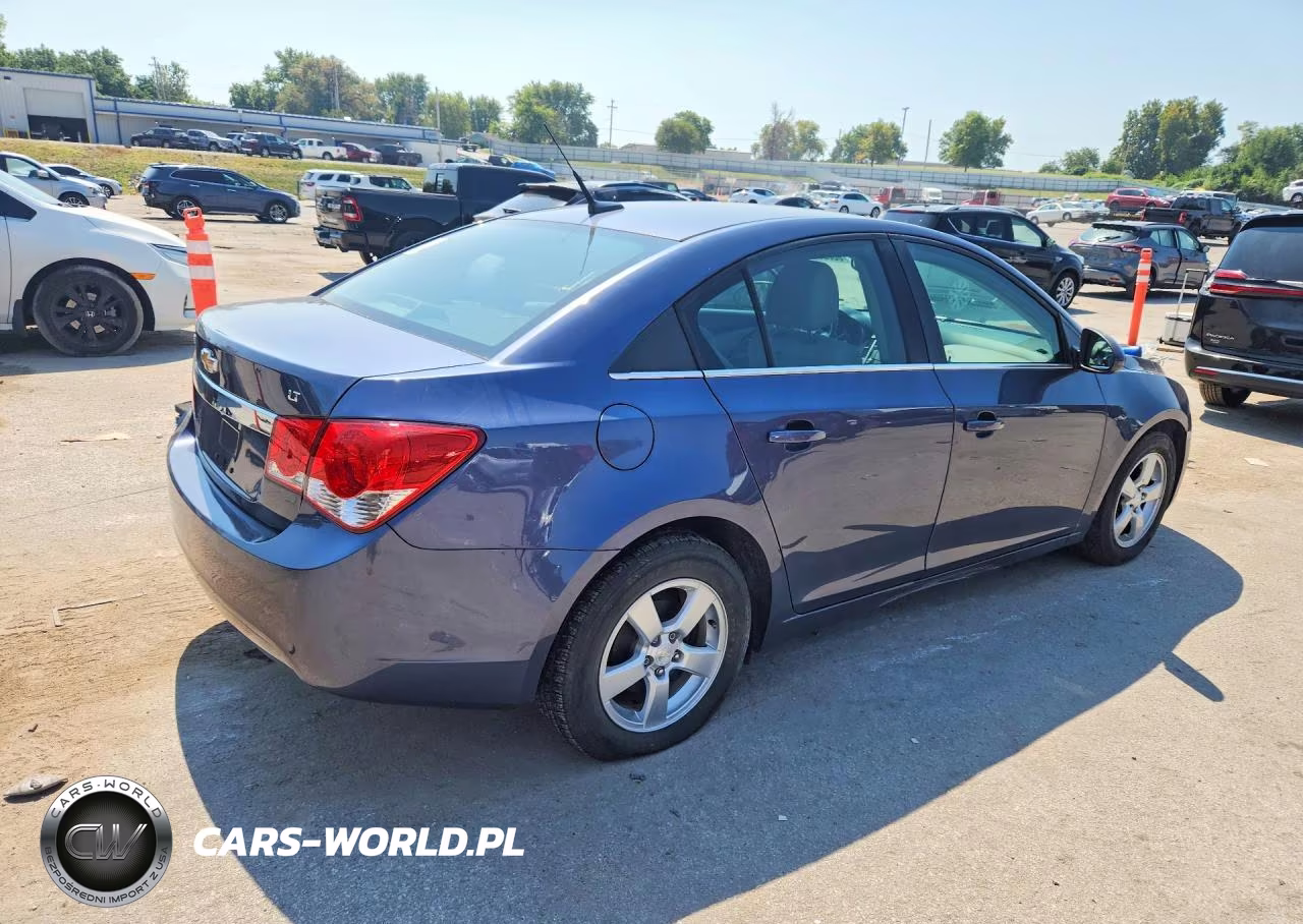 2014 Chevrolet Cruze Lt VIN:1G1PC5SB3E7465381 - 3