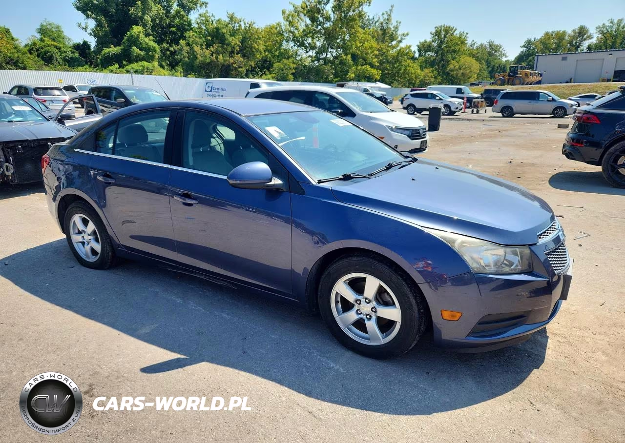 2014 Chevrolet Cruze Lt VIN:1G1PC5SB3E7465381 - 4
