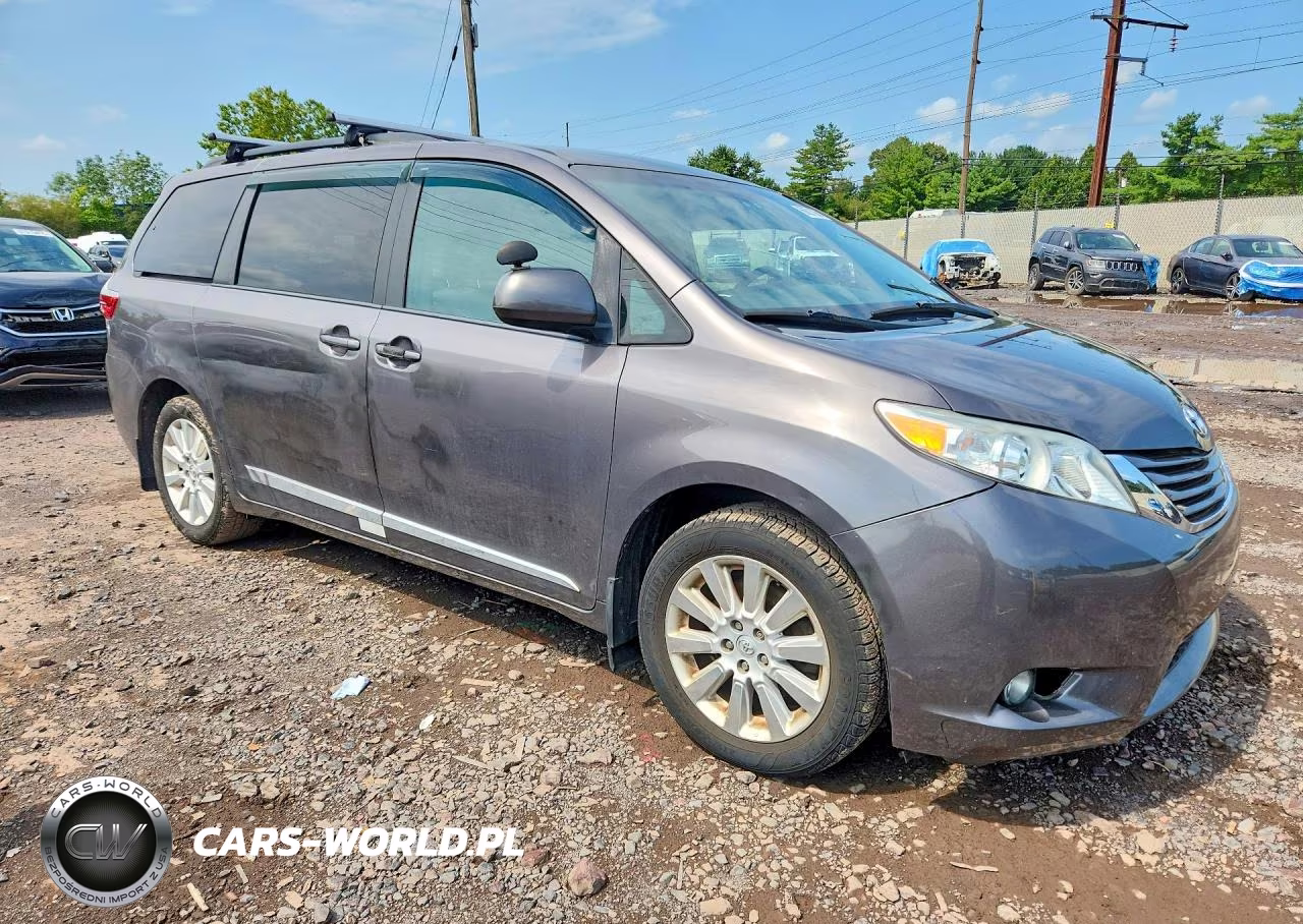 2015 Toyota Sienna Le VIN:5TDJK3DC3FS127366 - 4