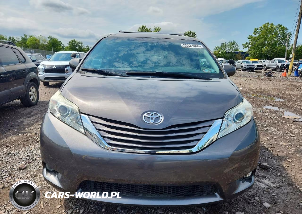 2015 Toyota Sienna Le VIN:5TDJK3DC3FS127366 - 5