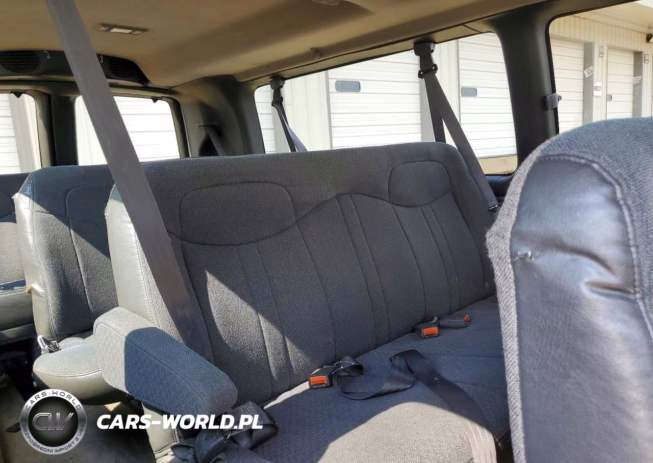 2002 Chevrolet Express G3500 VIN:1GAHG39G621126806 - 11