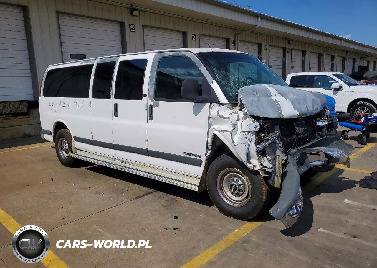 2002 Chevrolet Express G3500 VIN:1GAHG39G621126806 - 4