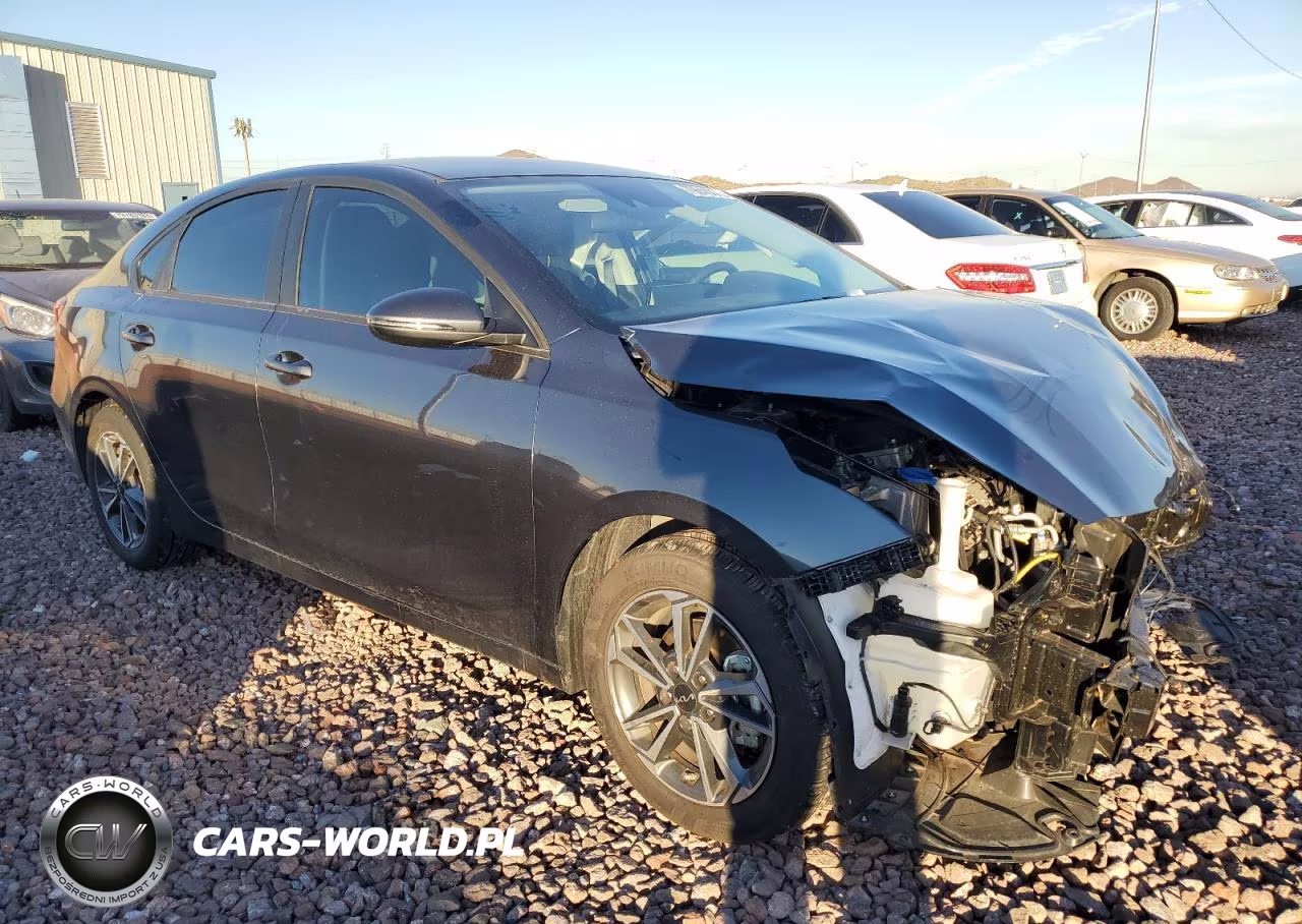 2023 Kia Forte Lx VIN:3KPF24AD9PE572263 - 4