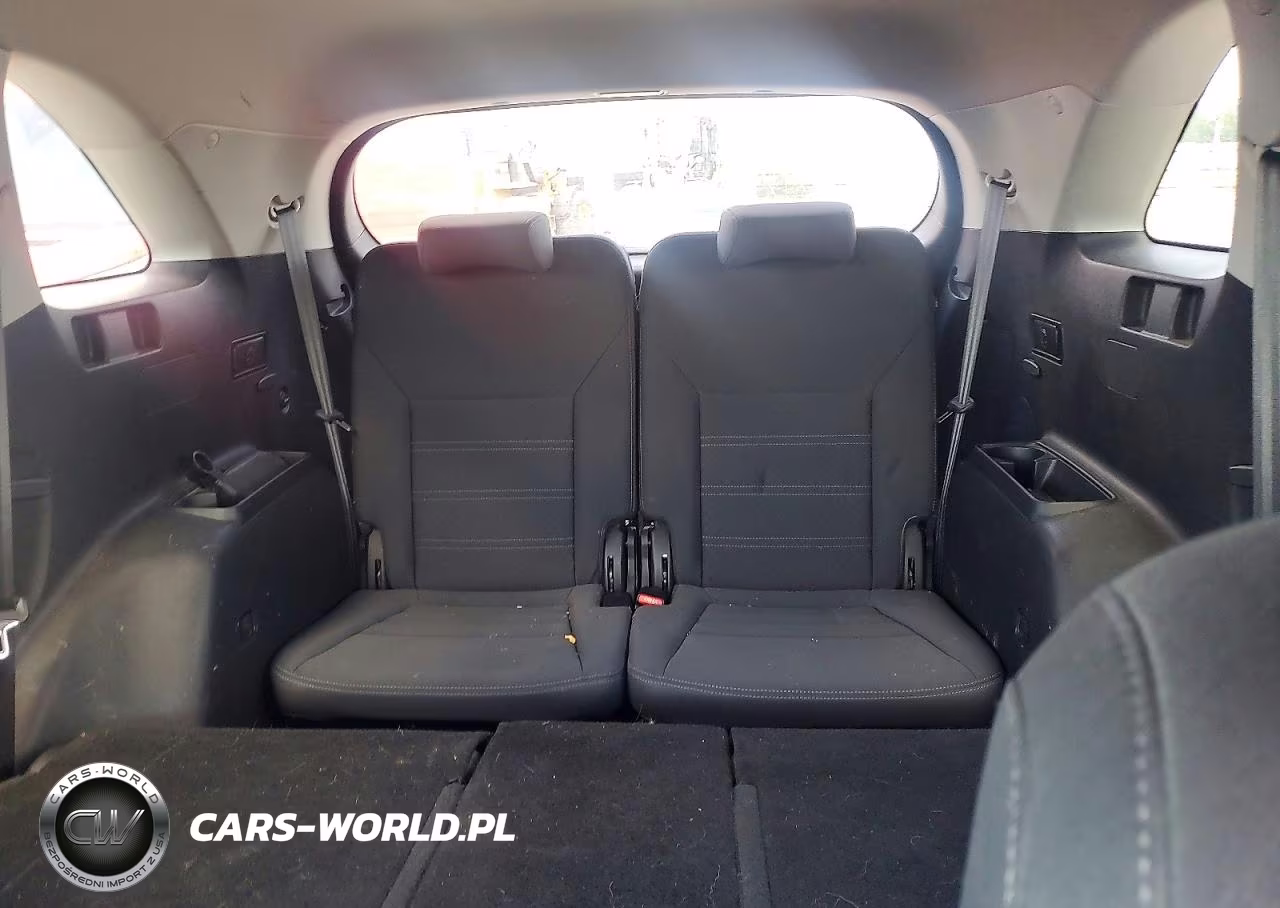 2019 Kia Sorento Lx V6 VIN:5XYPG4A54KG475210 - 10