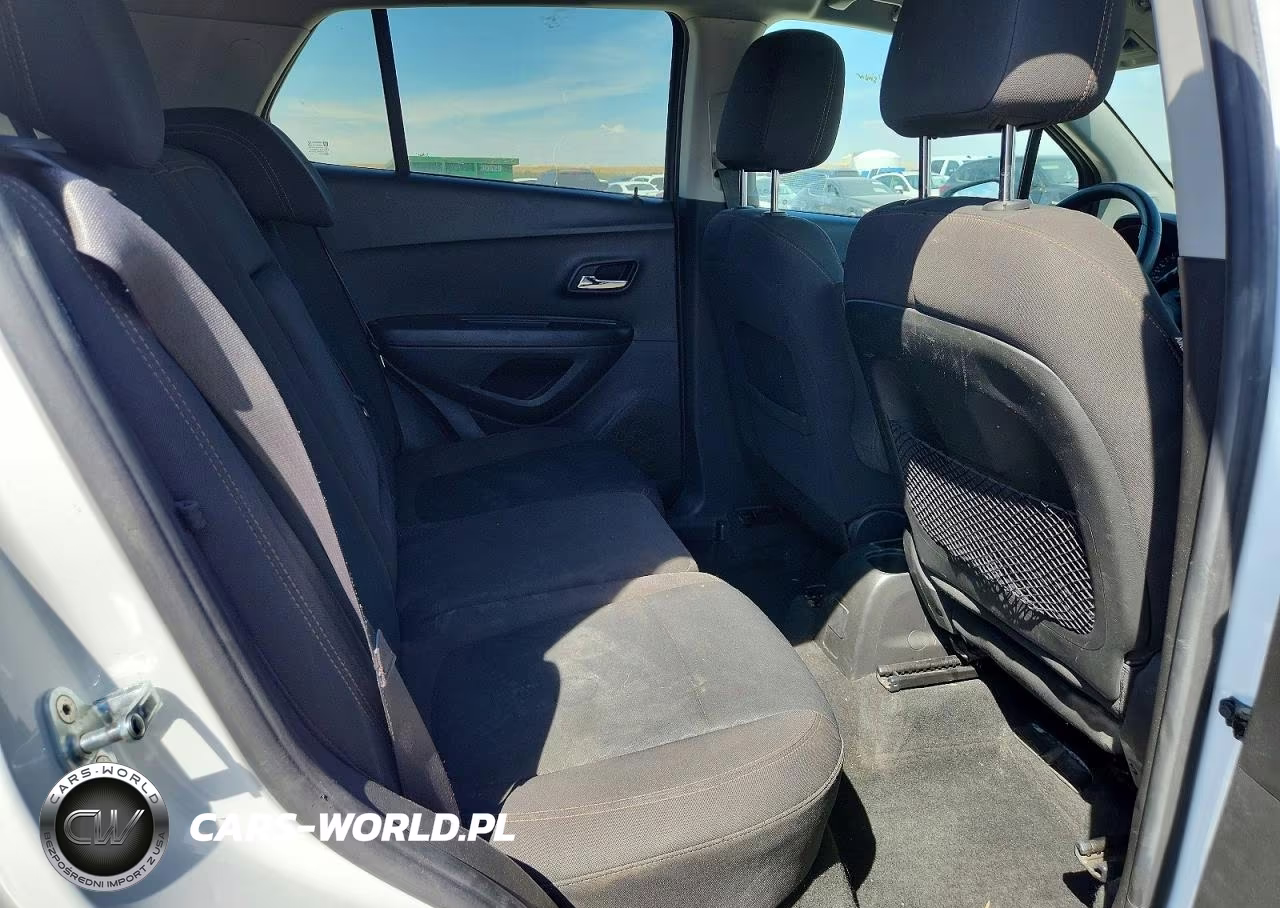 2021 Chevrolet Trax Ls VIN:KL7CJNSB9MB335352 - 10