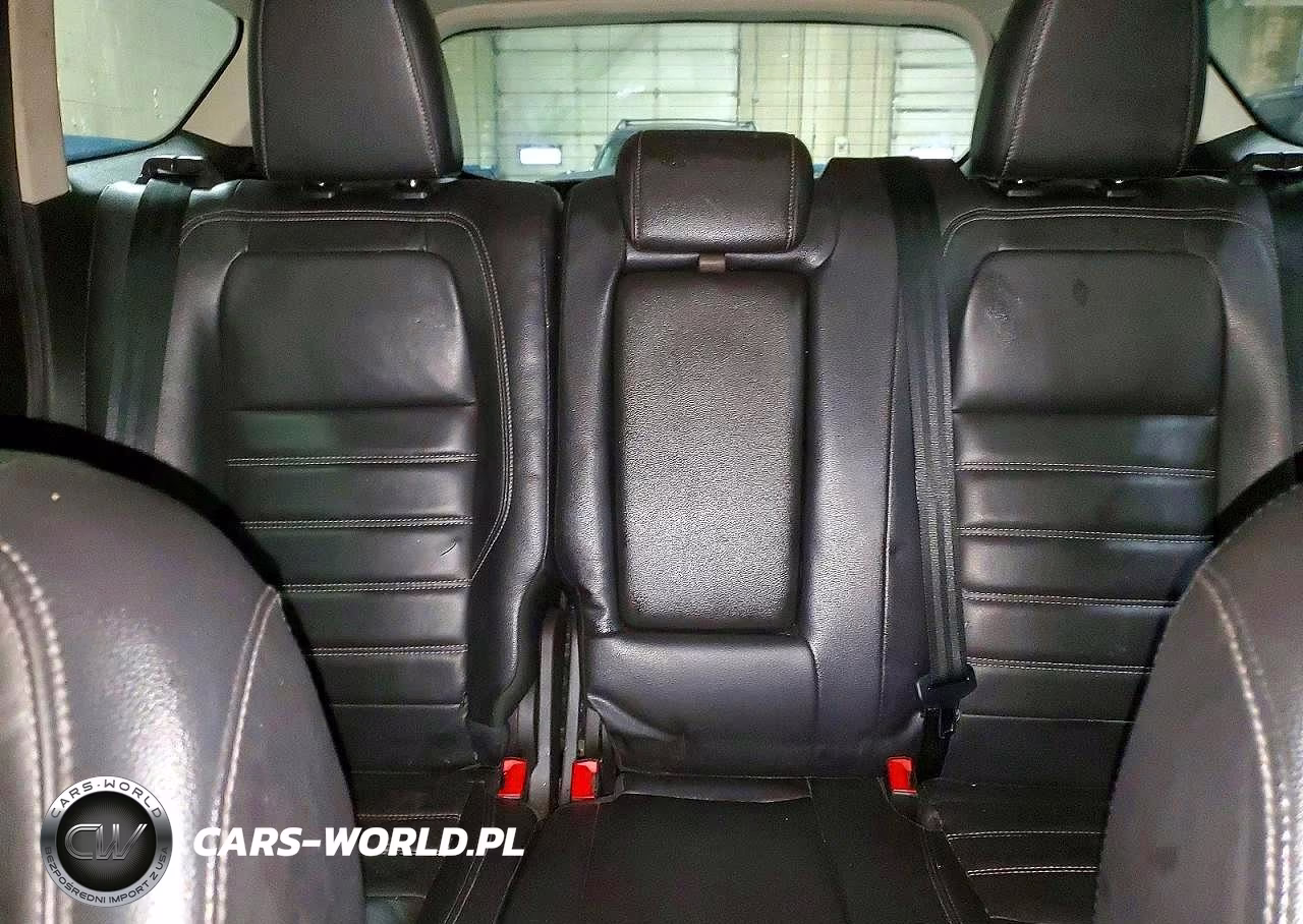 2018 Ford Escape Titanium VIN:1FMCU9J99JUA79774 - 10