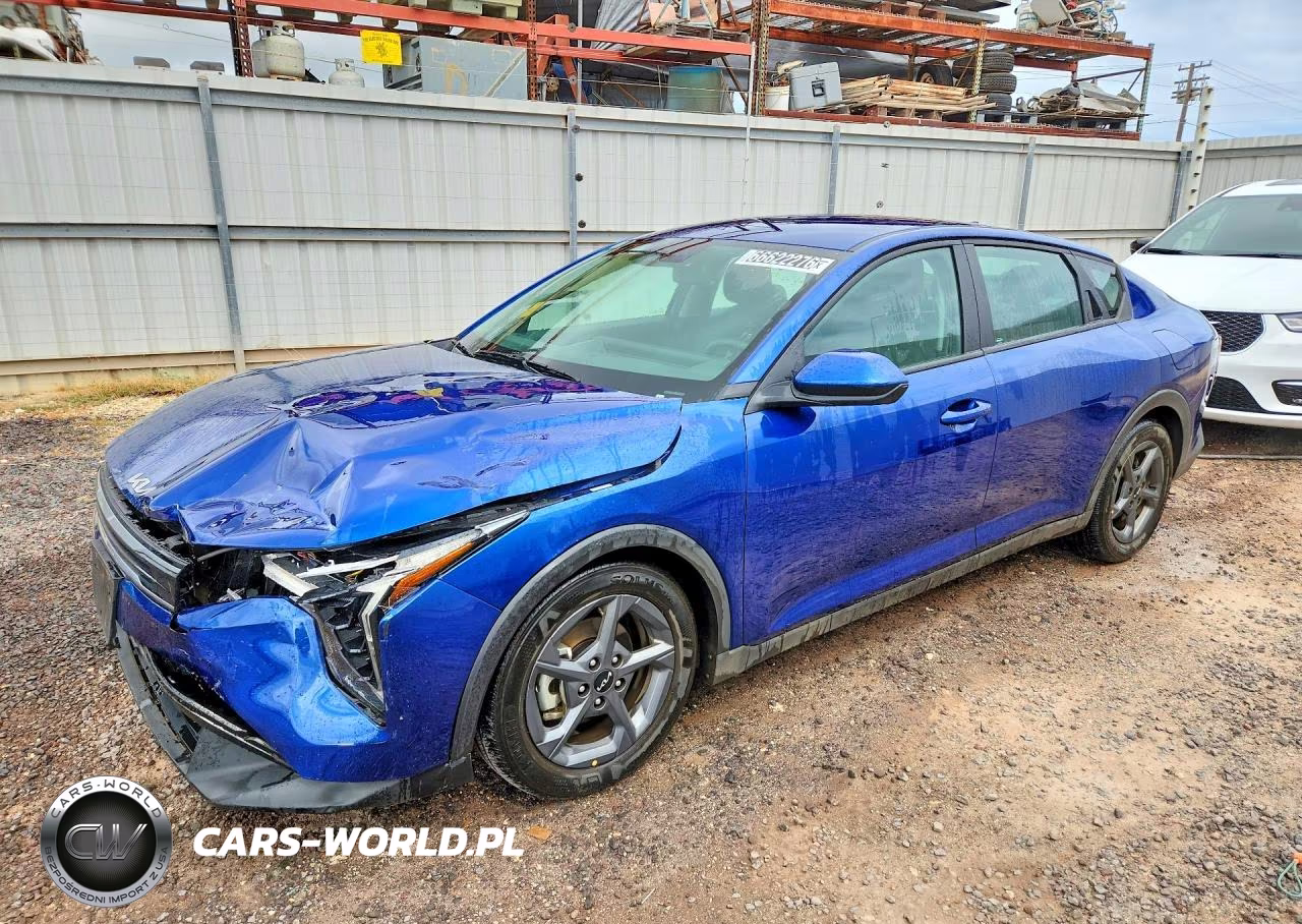 2025 Kia K4 Lxs – zdjęcie 1 z 12