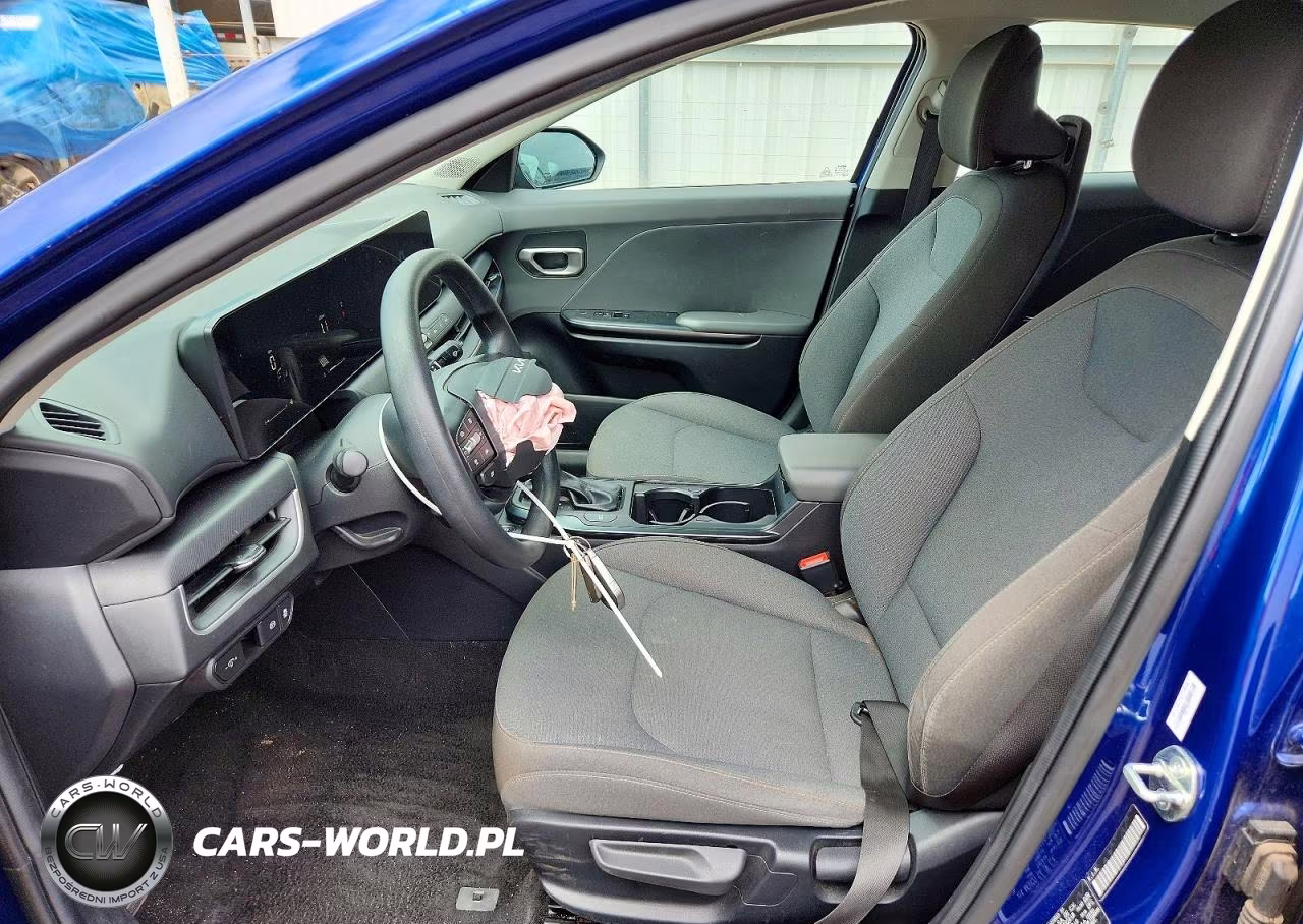 2025 Kia K4 Lxs VIN:3KPFT4DE3SE055048 - 7