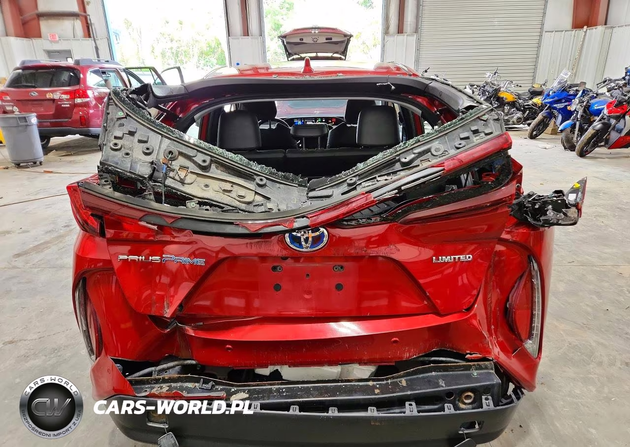 2022 Toyota Prius Prime Limited VIN:JTDKAMFP0N3203784 - 6