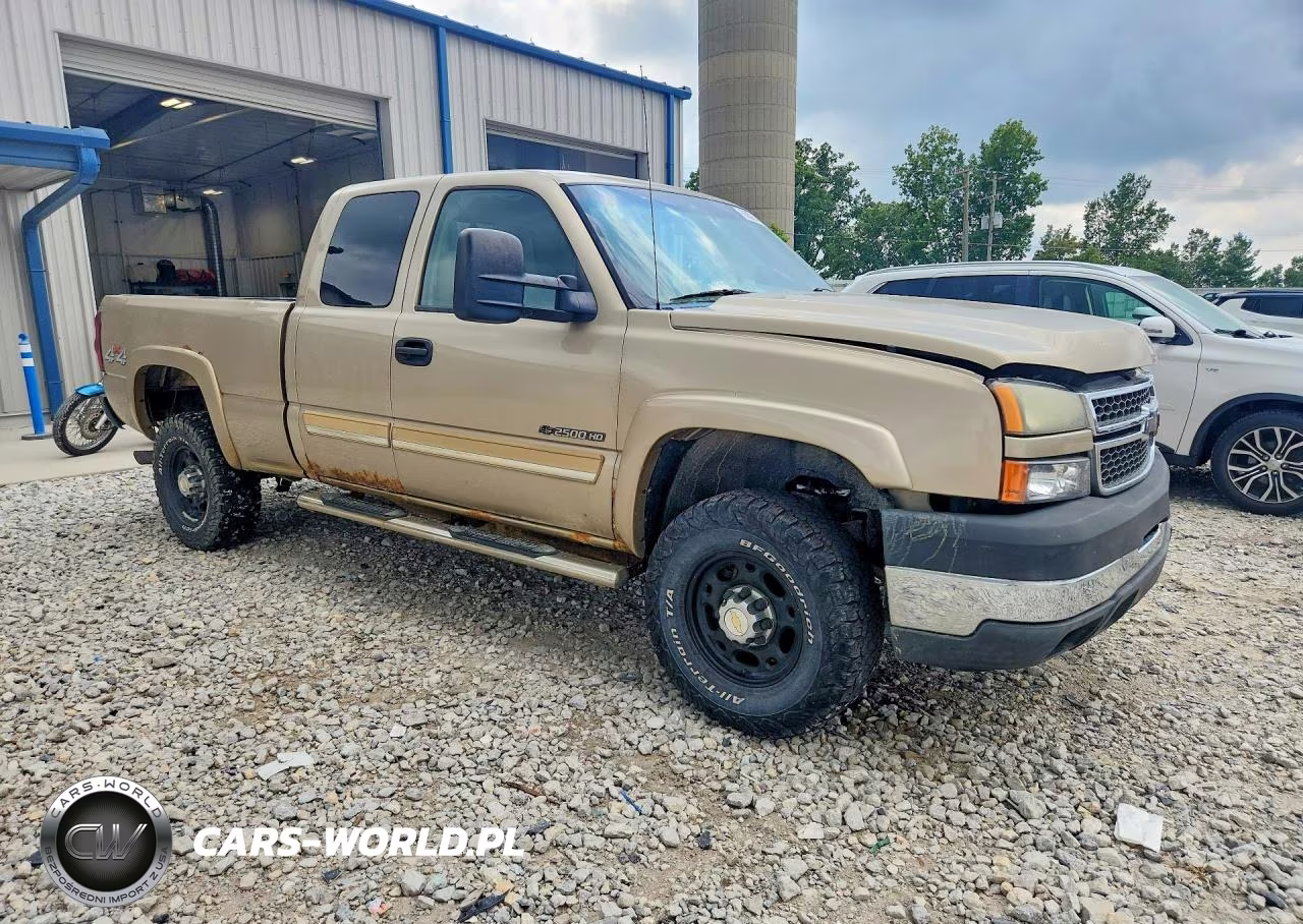 2005 Chevrolet Silverado K2500 Heavy Duty VIN:1GCHK29U55E109319 - 4