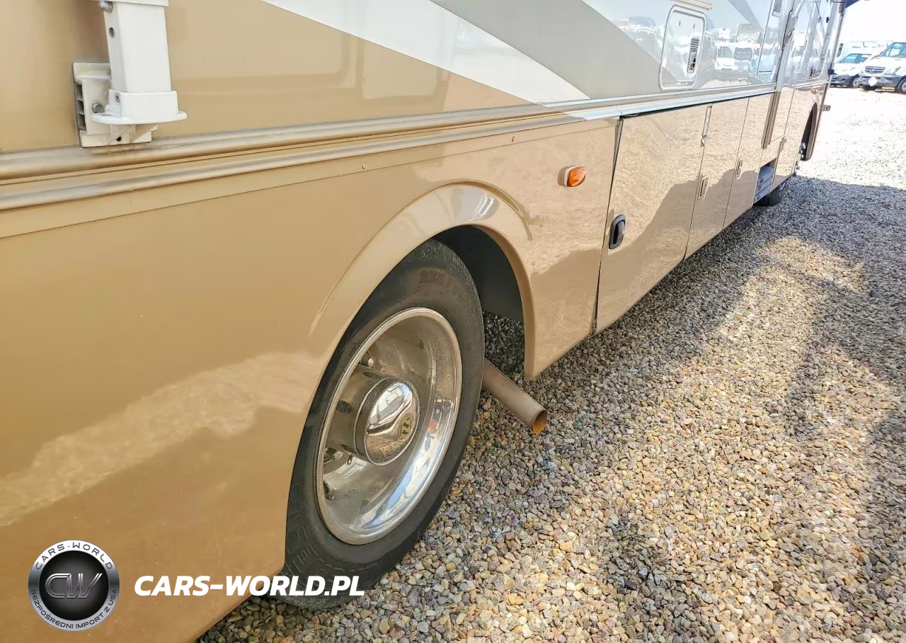 2005 Workhorse Custom Chassis Motorhome Chassis W22 VIN:5B4MP67G953402811 - 9