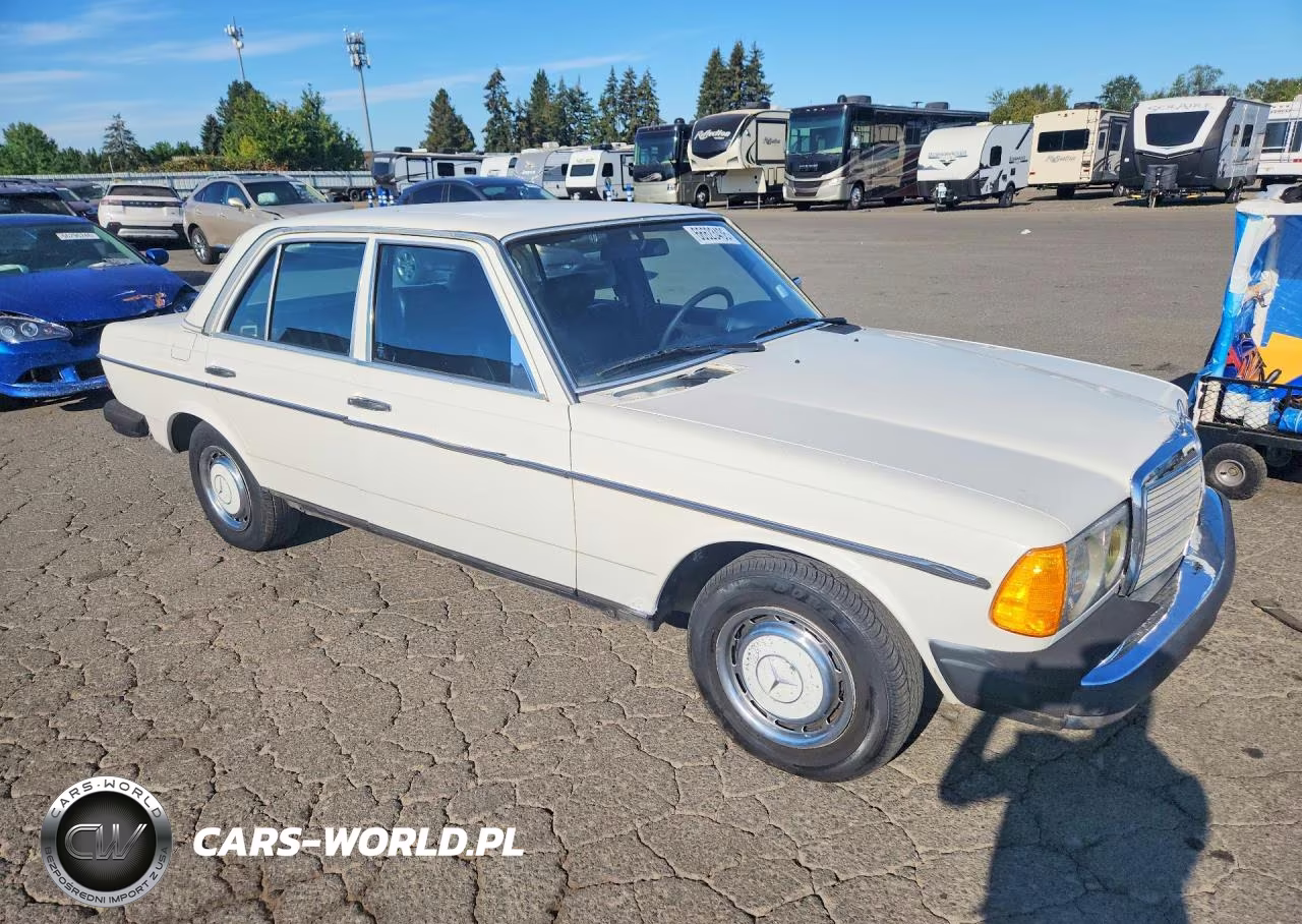 1982 Mercedes-Benz 240 D VIN:WDBAB23A7CB307686 - 4