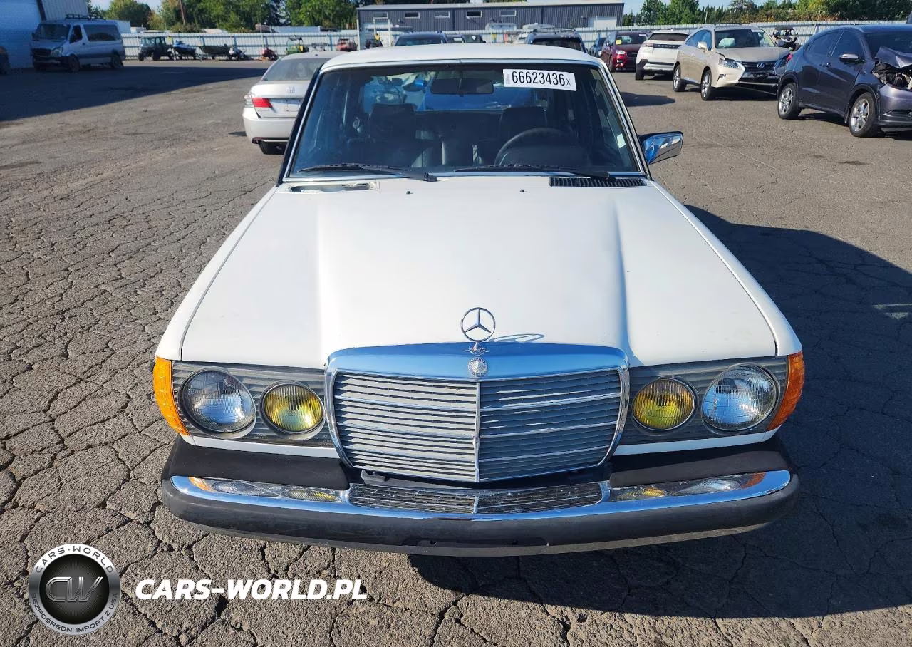 1982 Mercedes-Benz 240 D VIN:WDBAB23A7CB307686 - 5