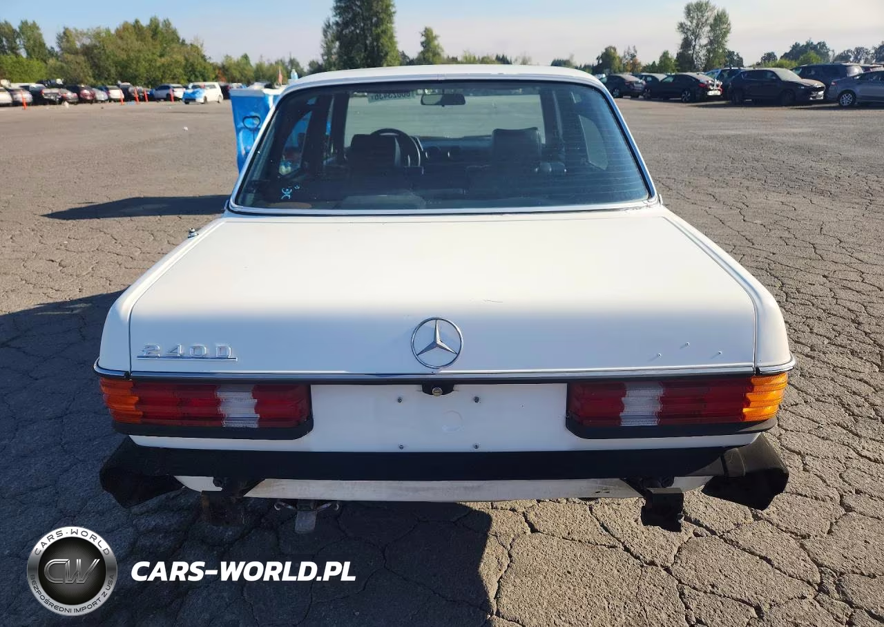1982 Mercedes-Benz 240 D VIN:WDBAB23A7CB307686 - 6